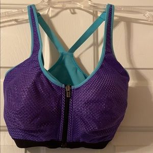 Victoria’s Secret Sports bra 32DDD used